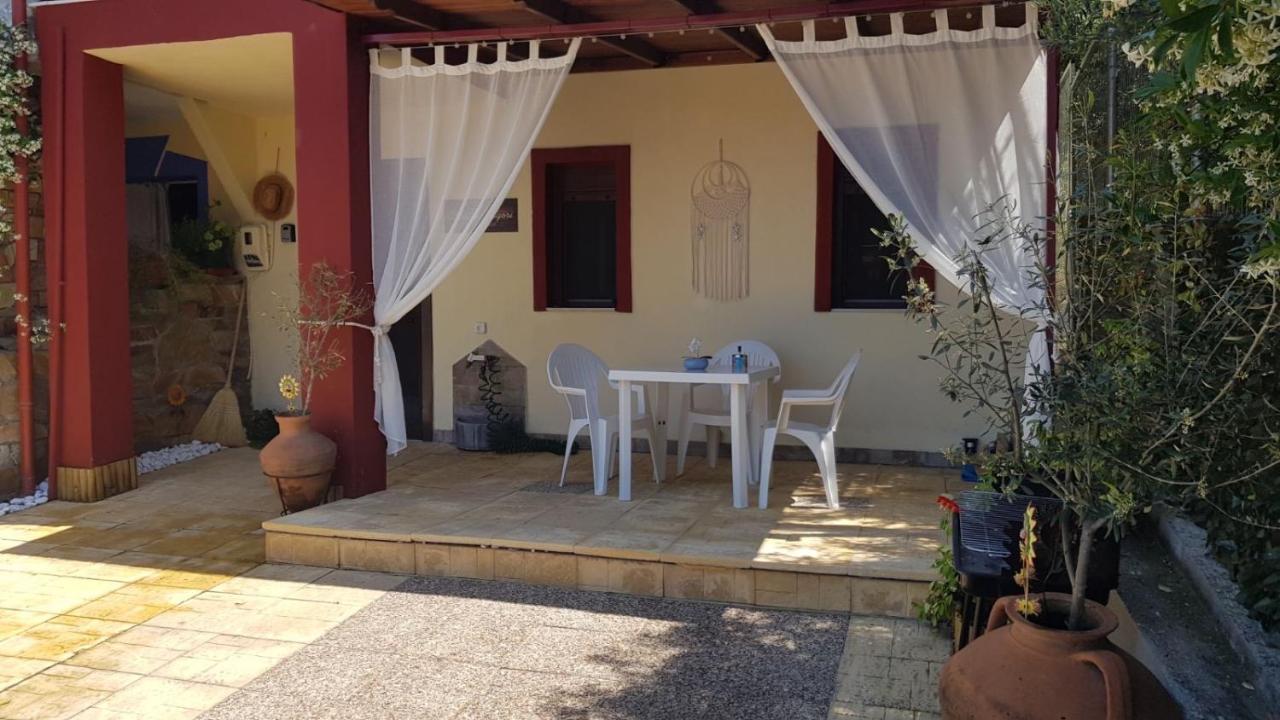 Casa Di Grigoris Villa Nikíti Kültér fotó